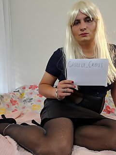 Giselle Cross
