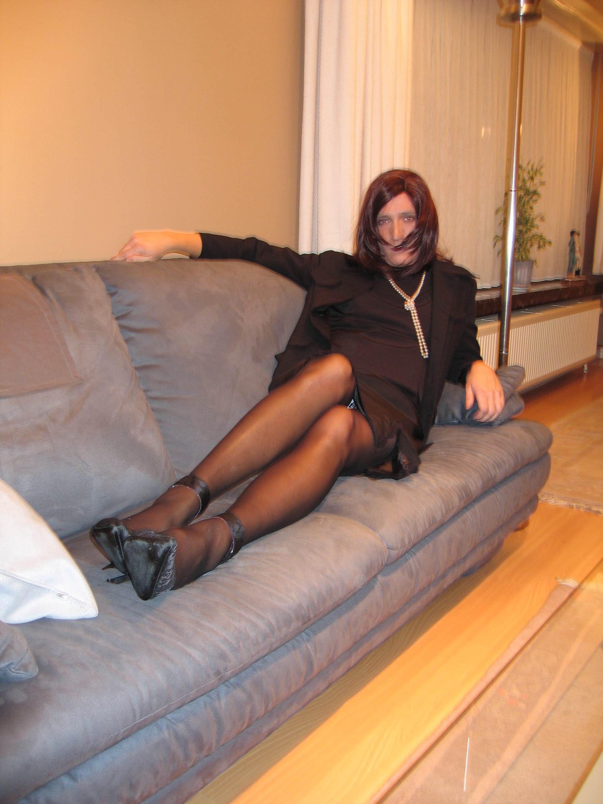 Nadia Stockings And High Heels Photo 1