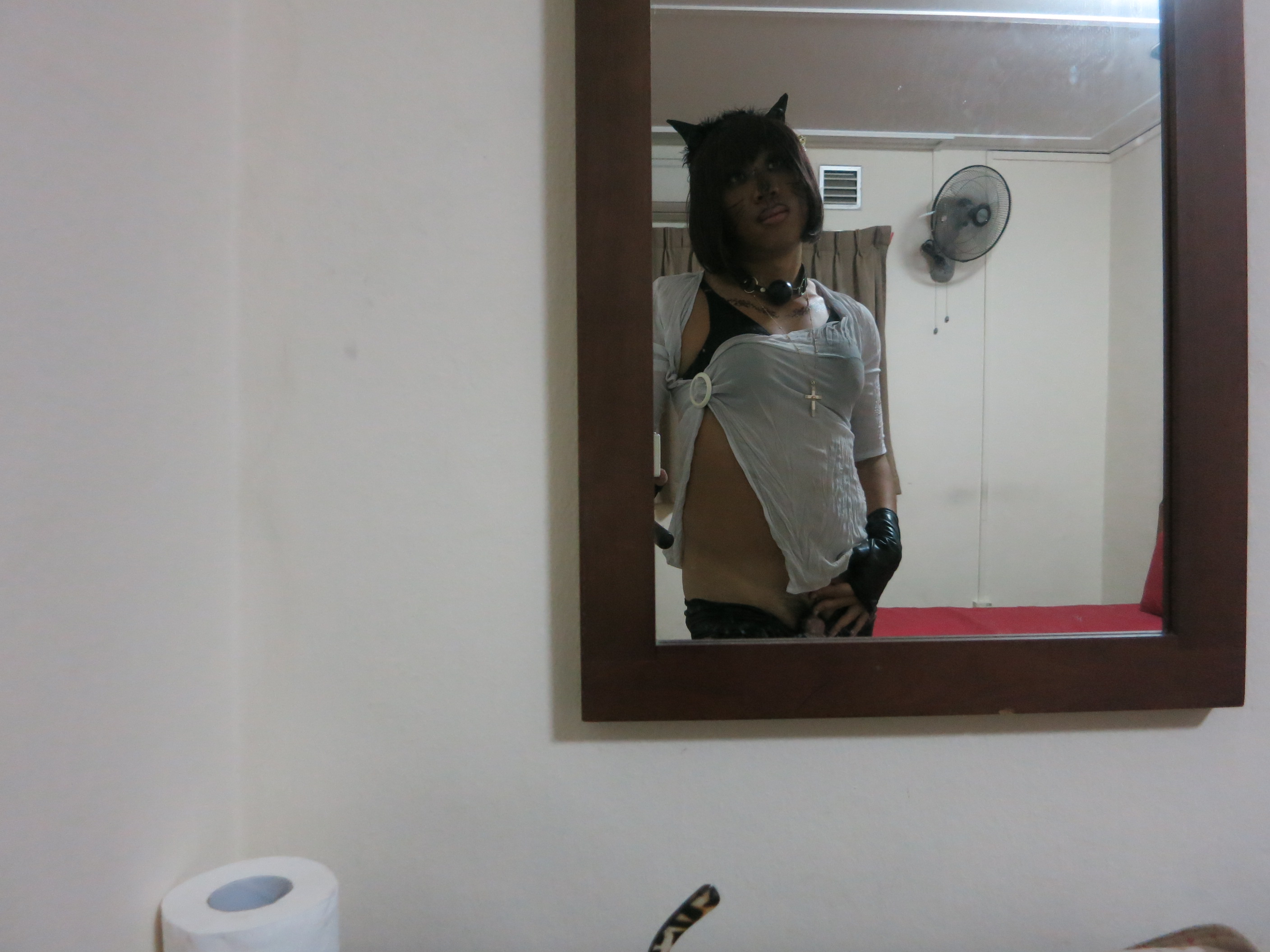 Next Image >>