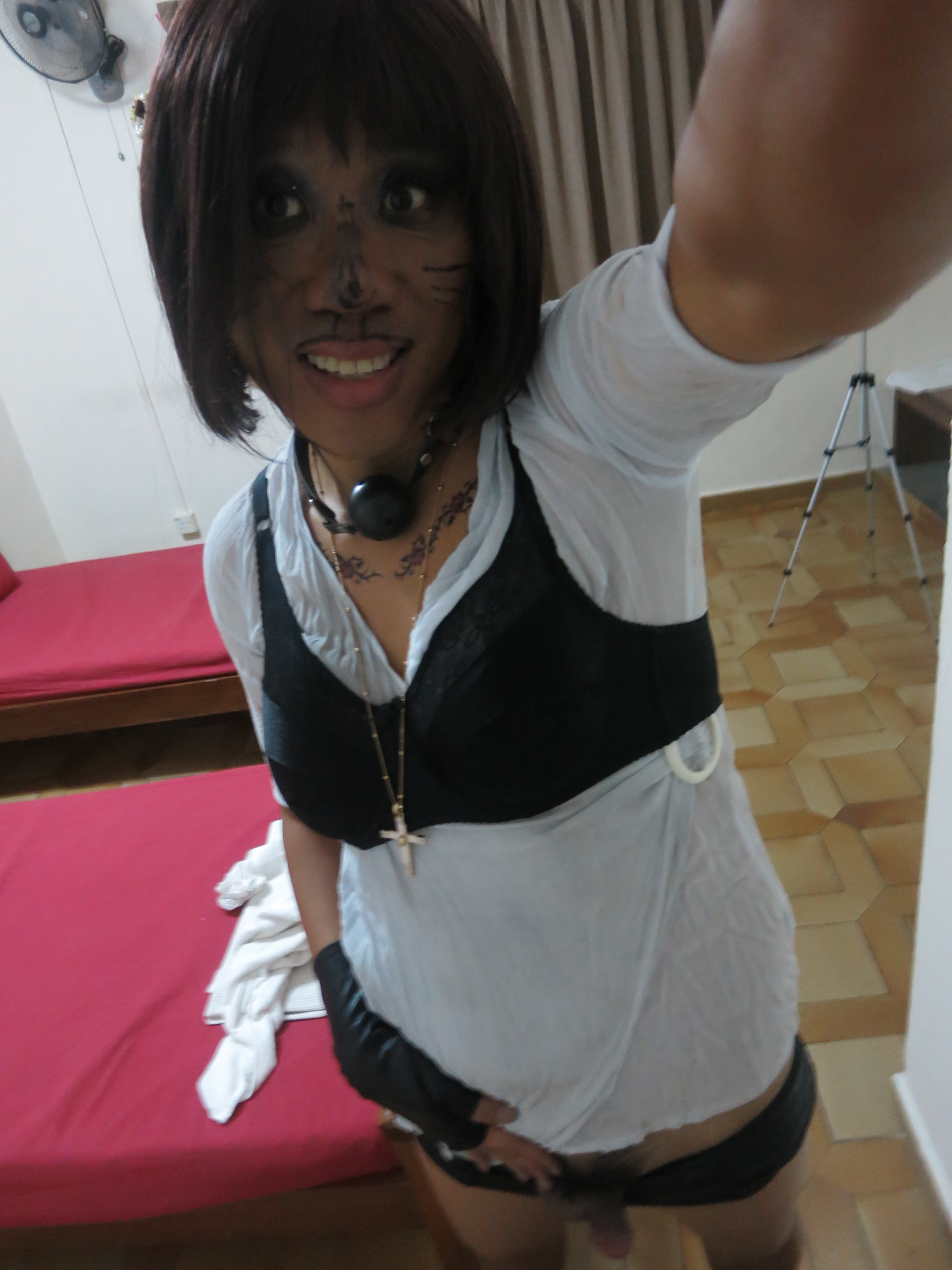 Next Image >>