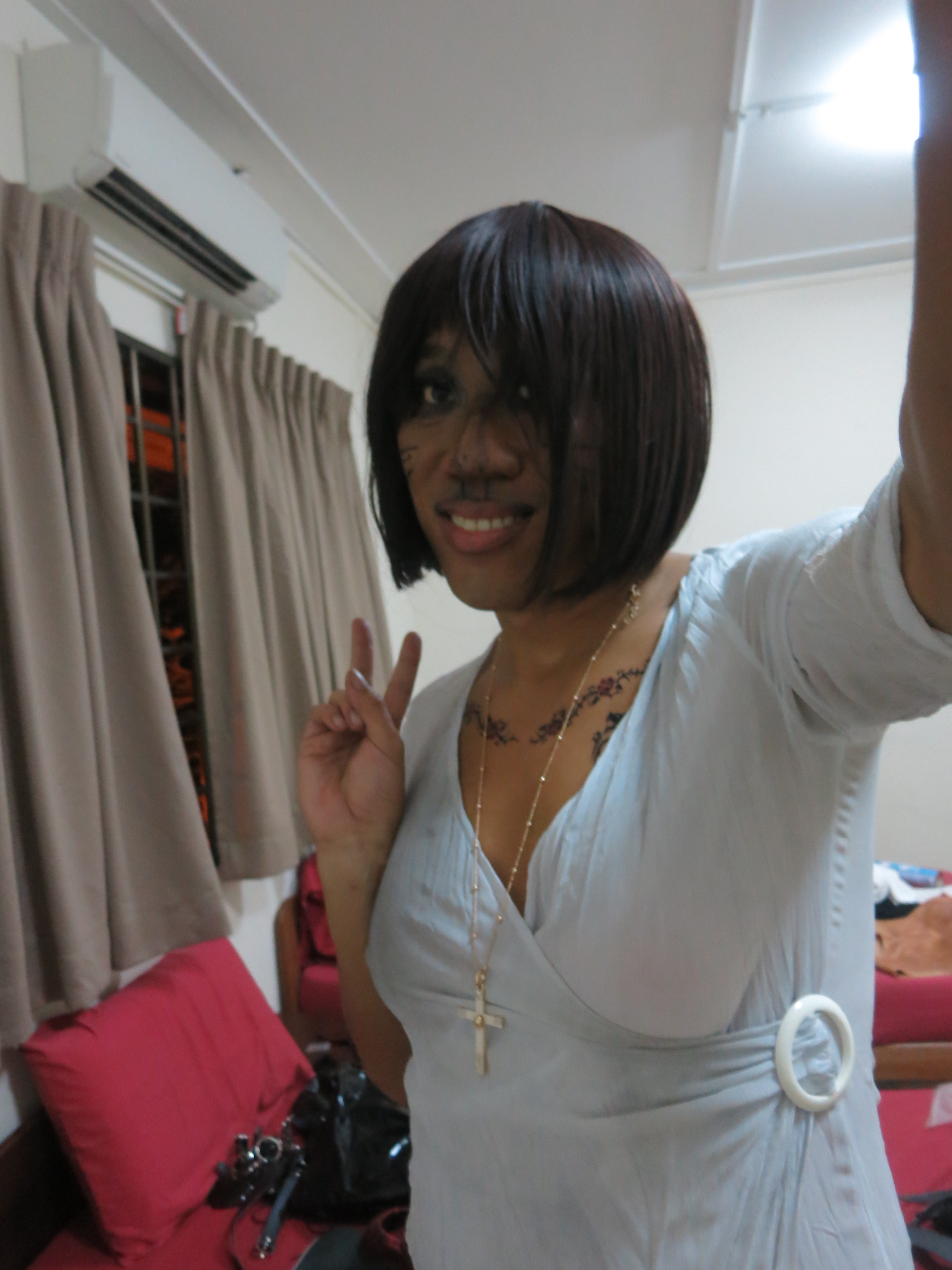 Next Image >>