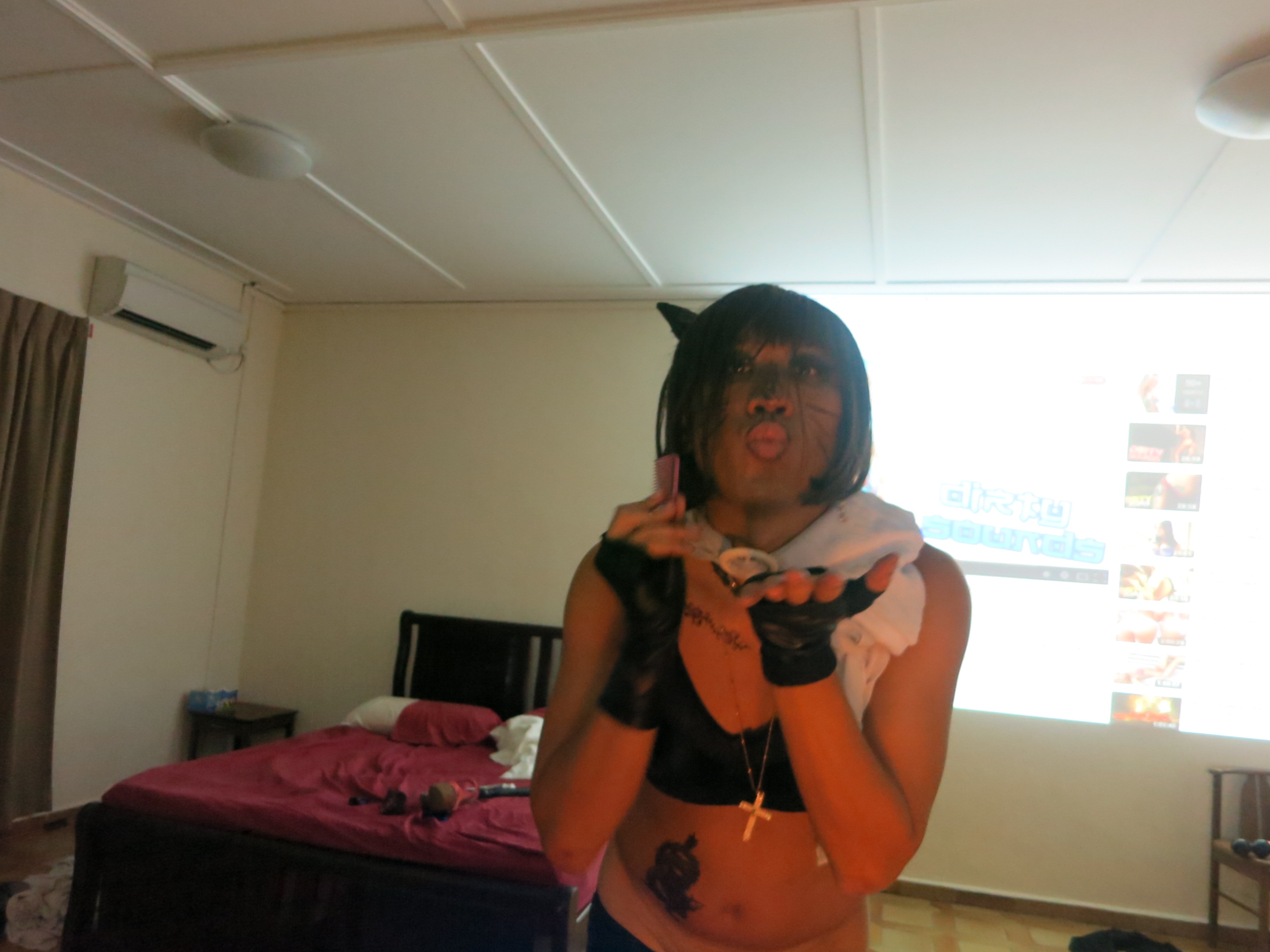 Next Image >>