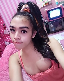 Maura Waria bandung - photo 3 - aShemaletube.com