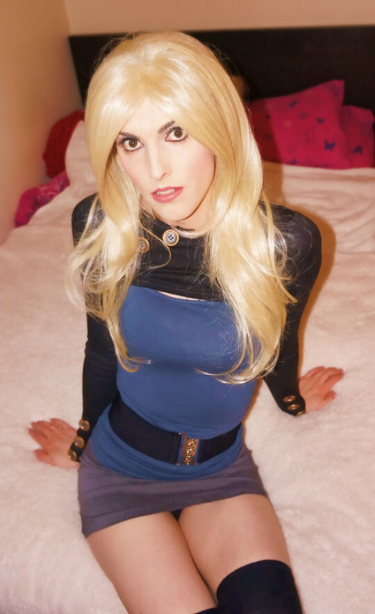 Blonde Tgirl