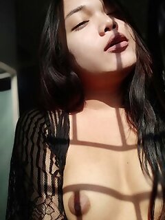 Nabila veranda - photo 25 - aShemaletube.com