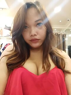 Nabila veranda - photo 28 - aShemaletube.com