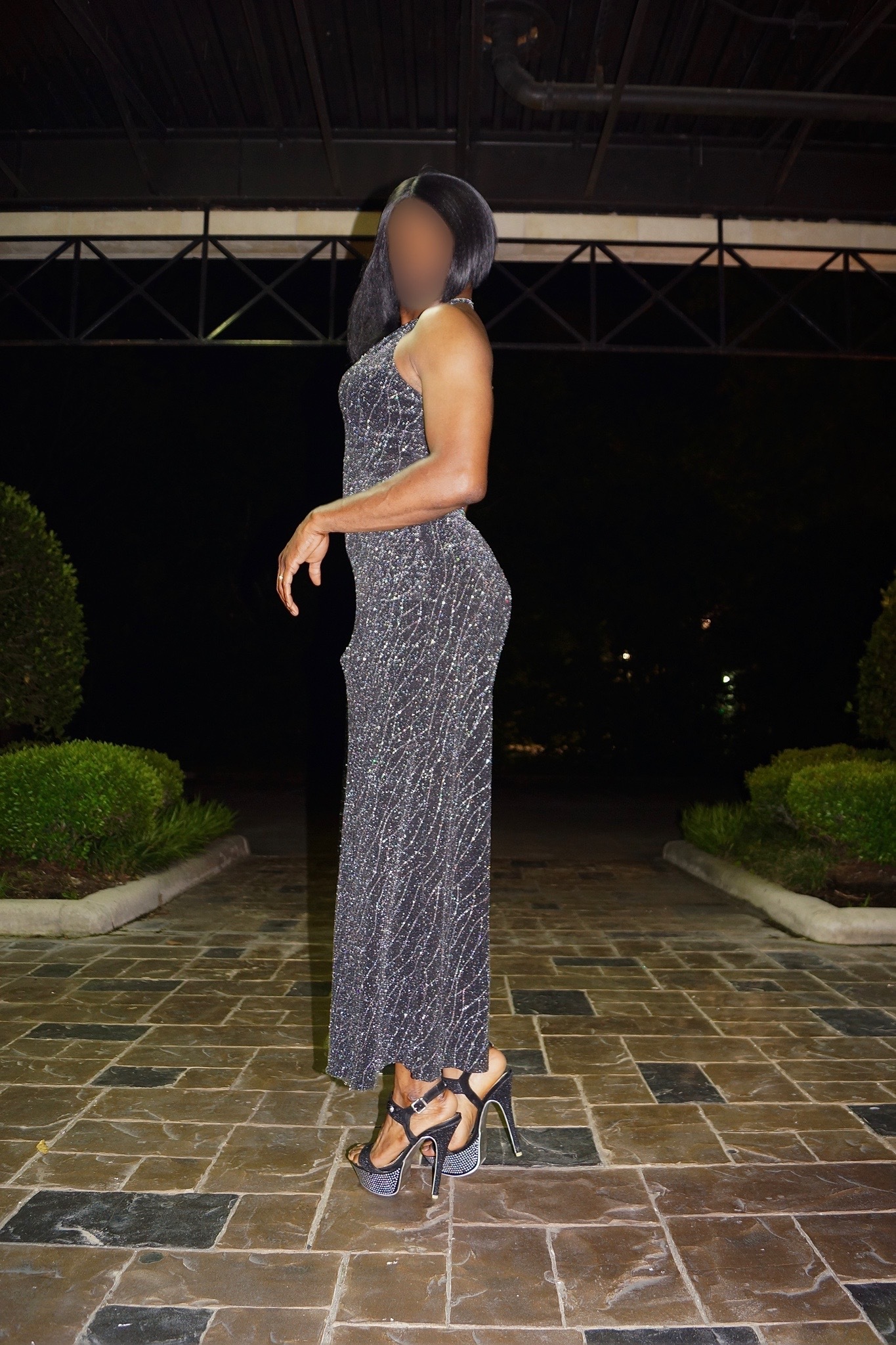 Next Image >>