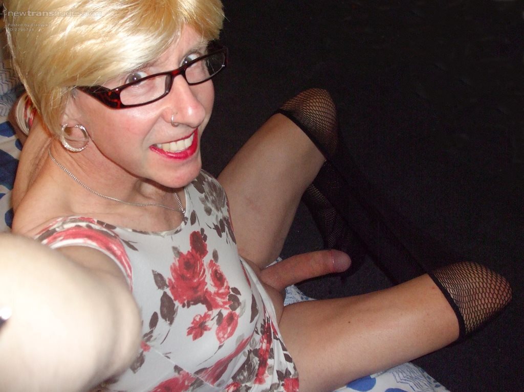 Miss Andi Moorcock Mature Crossdresser Loves To Expose 16 Photo 28