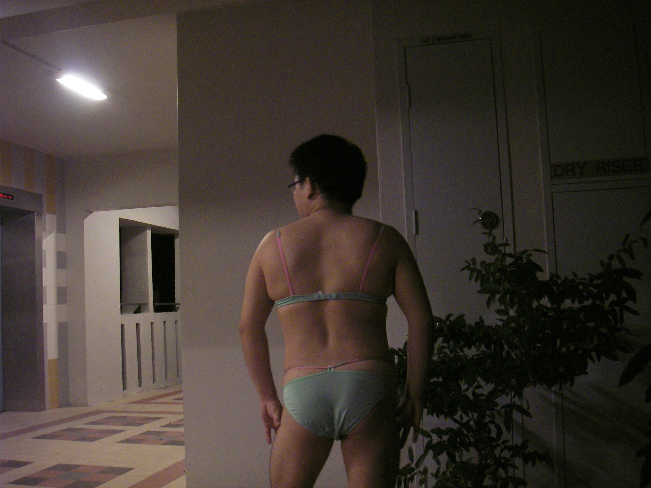 Next Image >>
