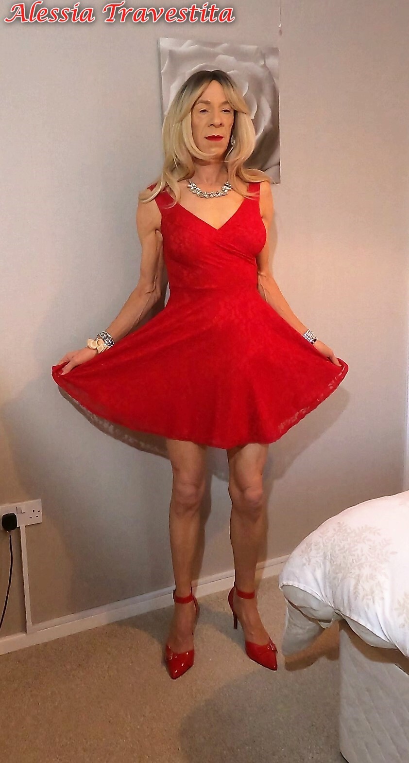 65 Alessia Travestita In Flirty Red Dress Photo 20