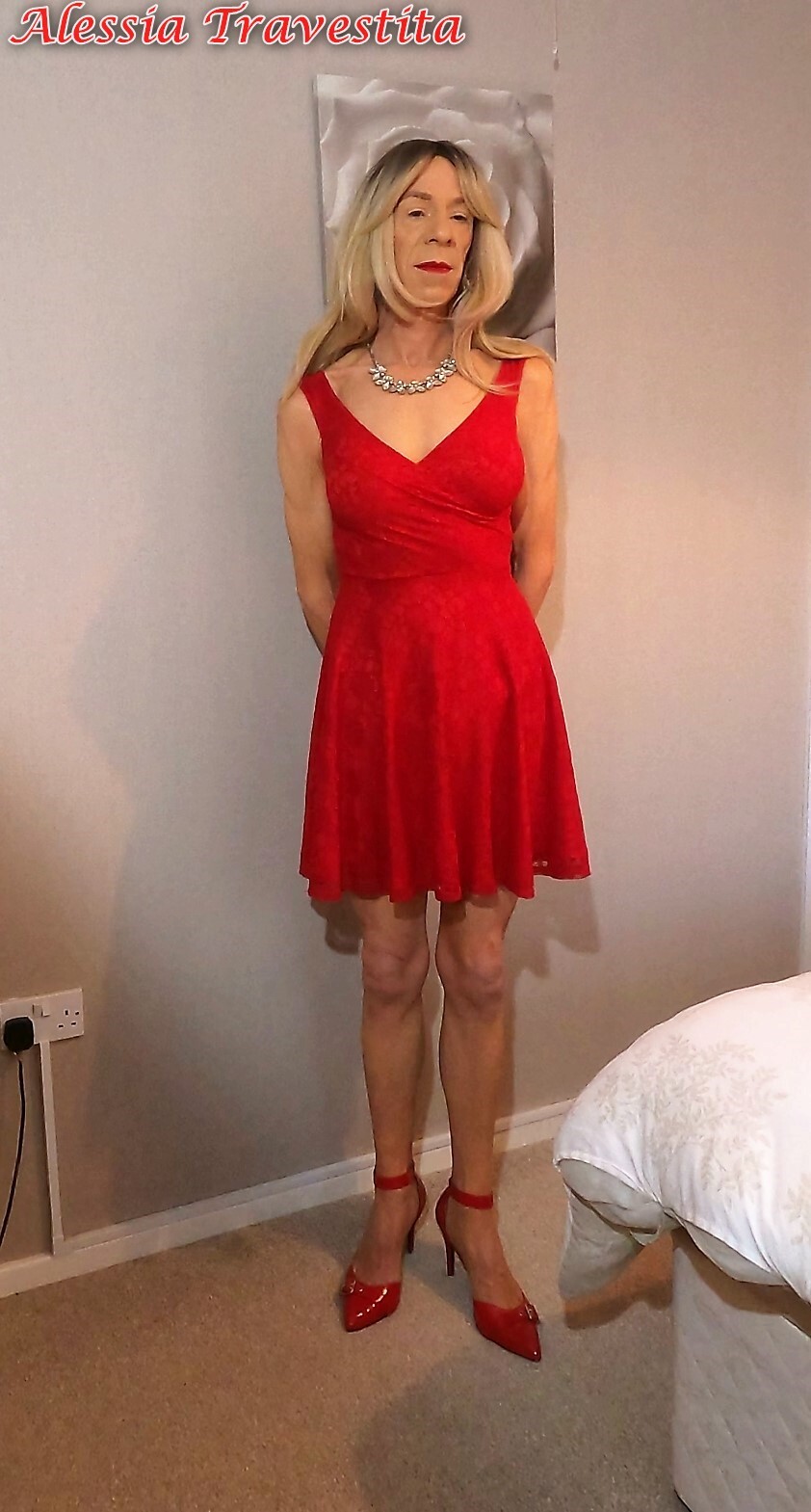 65 Alessia Travestita In Flirty Red Dress Photo 3