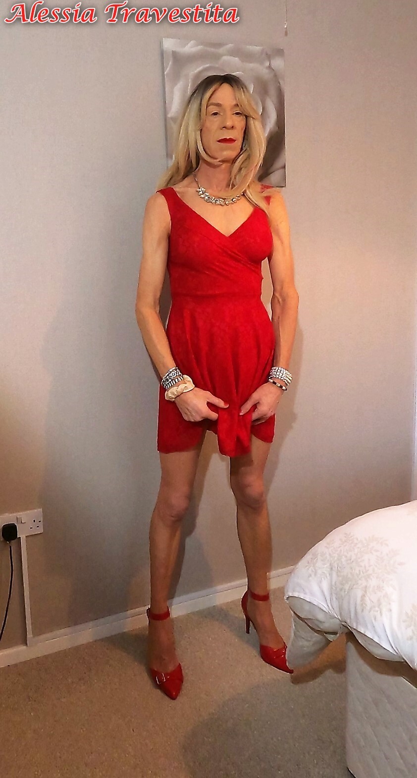 65 Alessia Travestita In Flirty Red Dress Photo 44