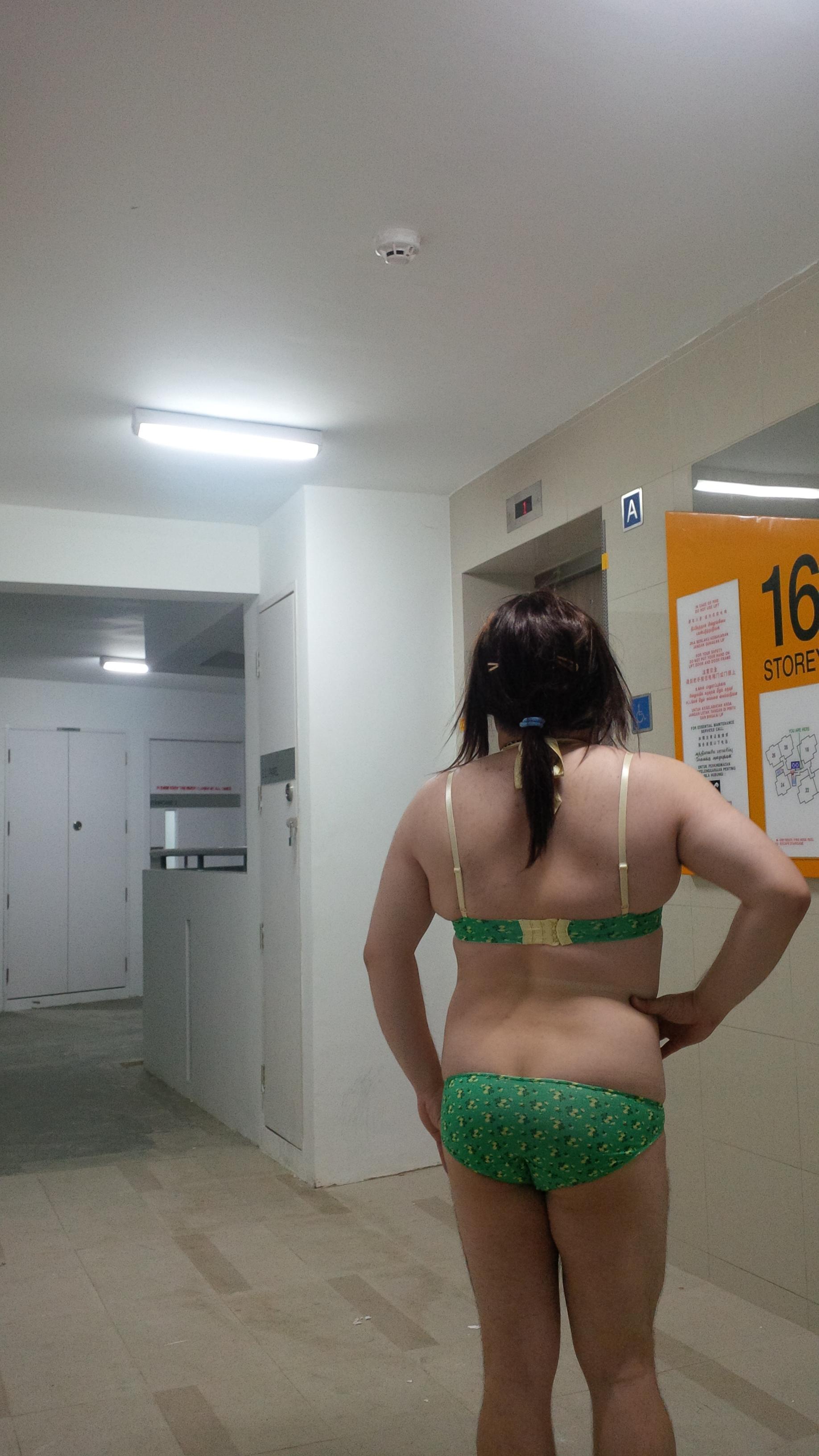 Next Image >>