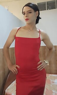 Lady in Red❤️👠💅