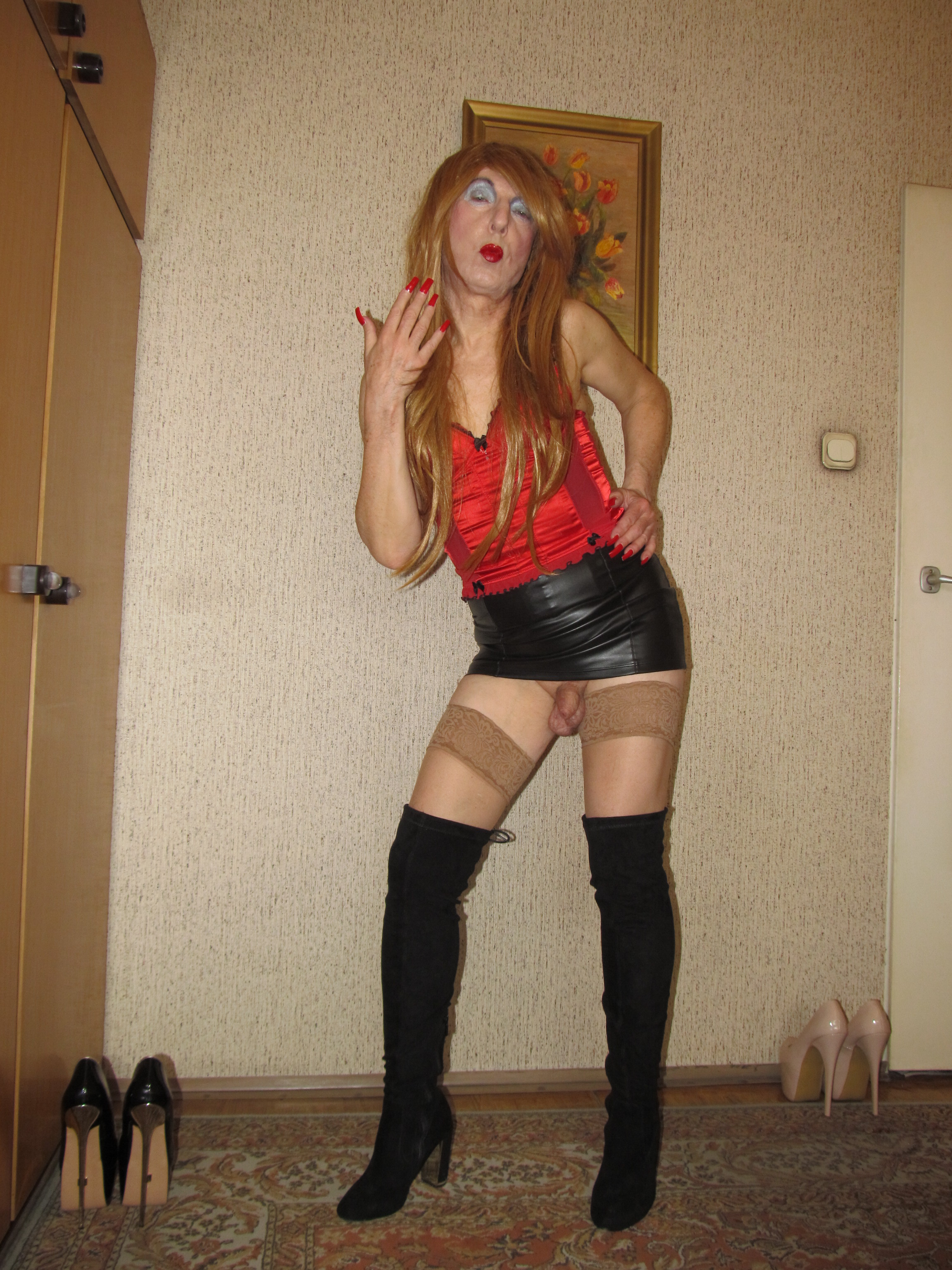 Next Image >>