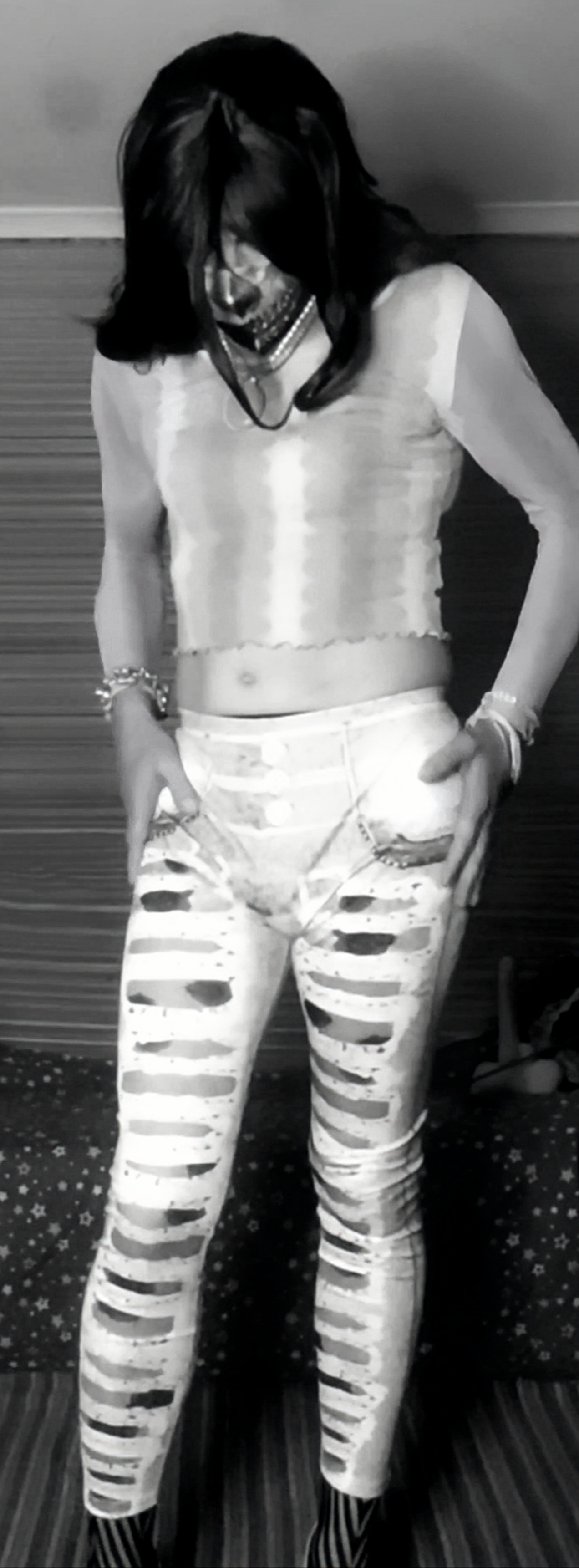 Next Image >>
