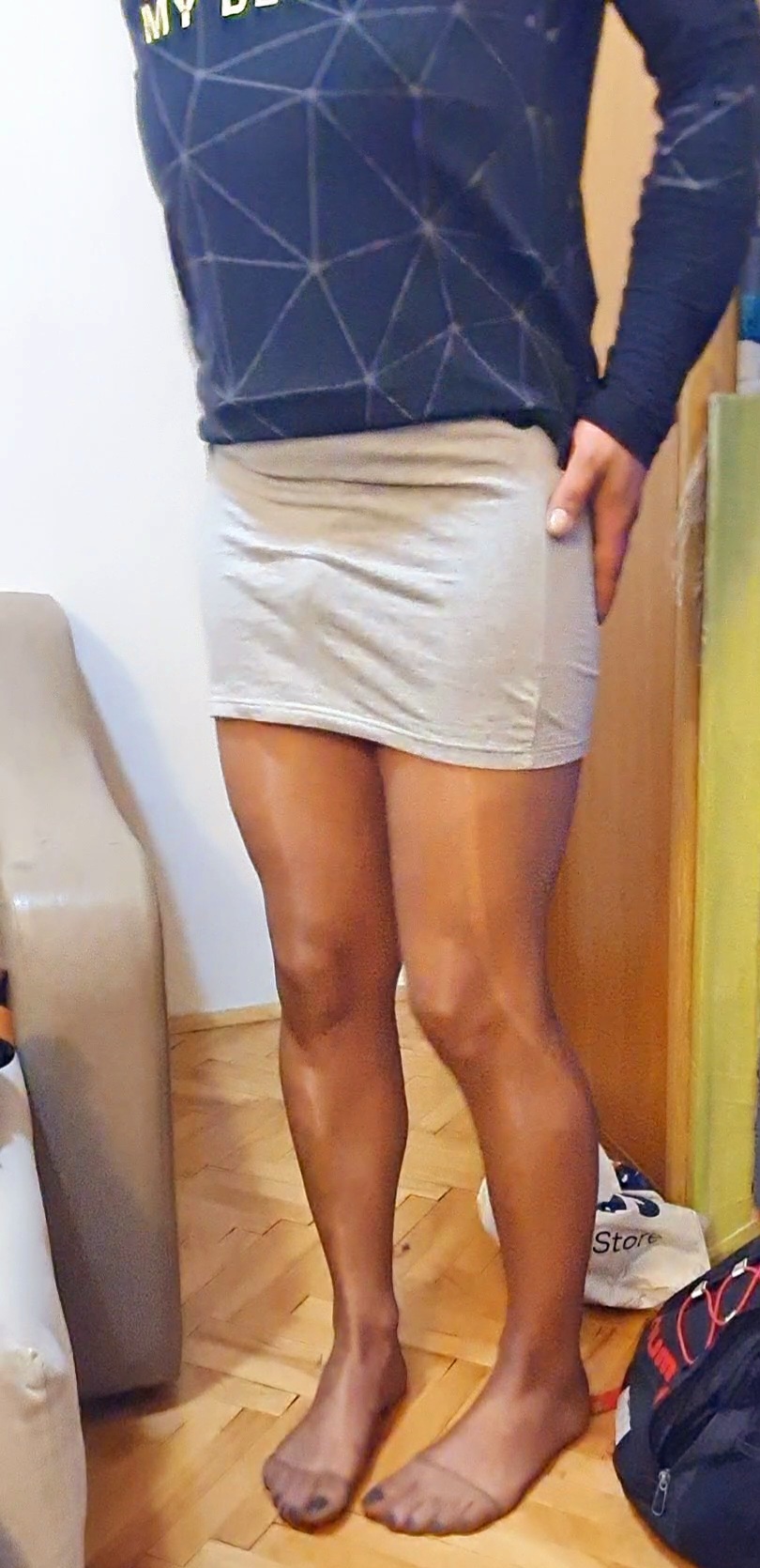 Next Image >>