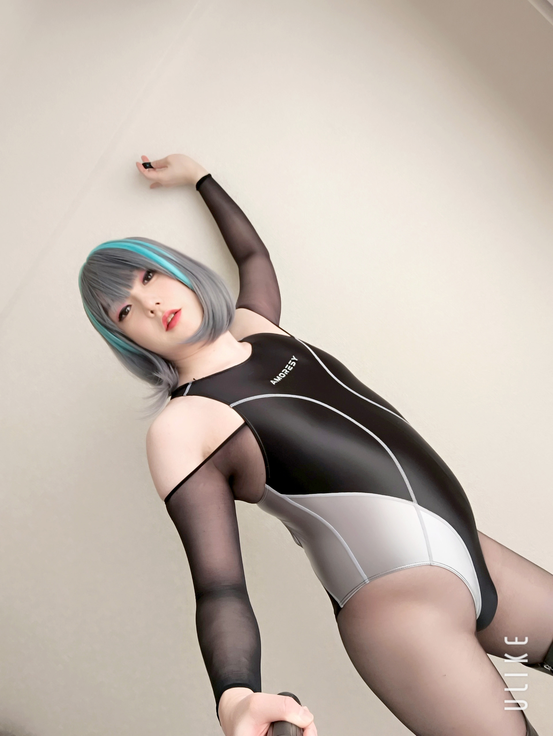 Next Image >>