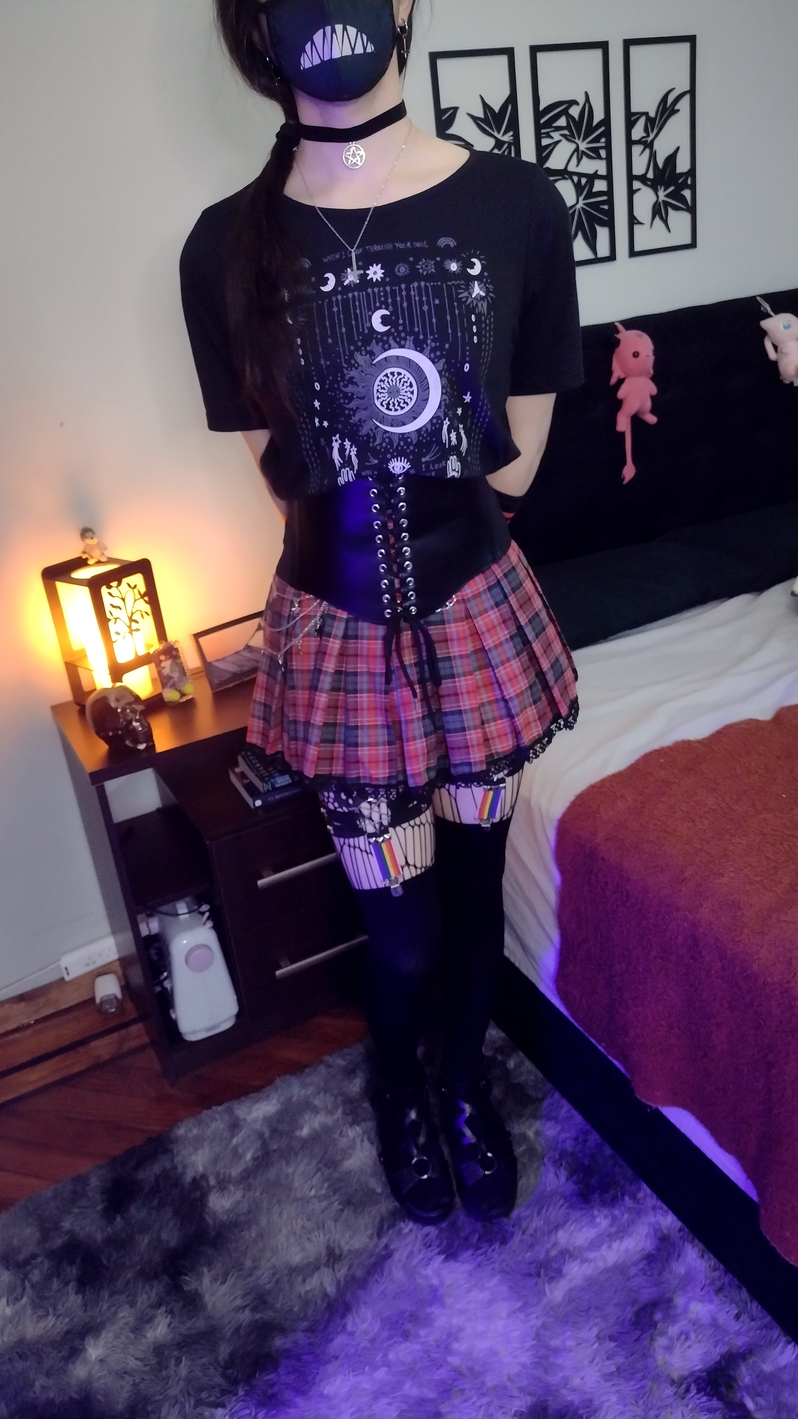Next Image >>