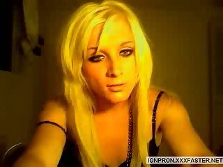 Sexy webcam blonde TS