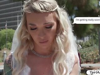 Glamorous TS Aubrey Kate fucks random stud before her wedding