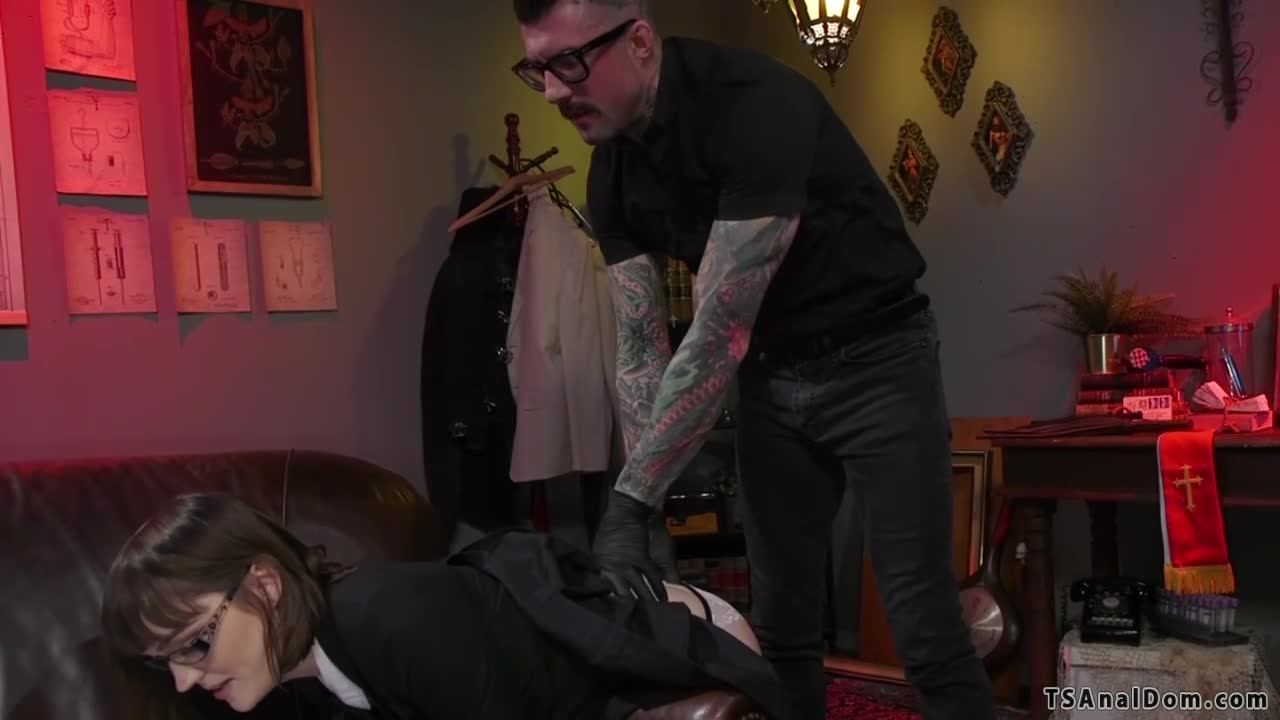 Tattooed priest anal bangs shemale