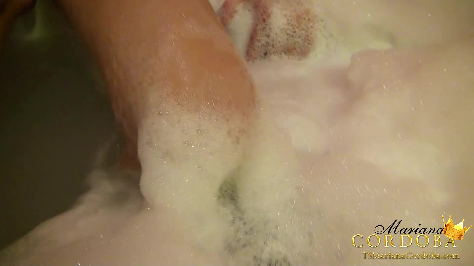 Getting a handjob in the hot tub