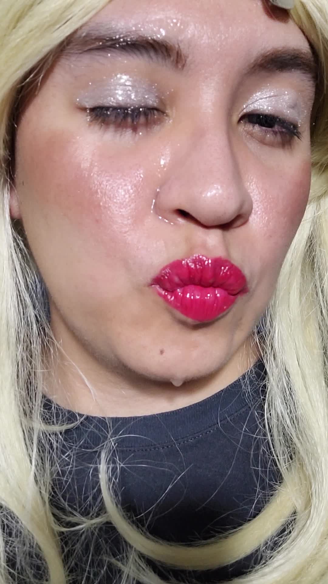 Kisses of cum