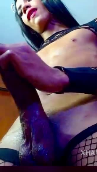 Este Femboy Veneco que vive en Medallo sabe que si me envía un vid salgo de una a comérmelo